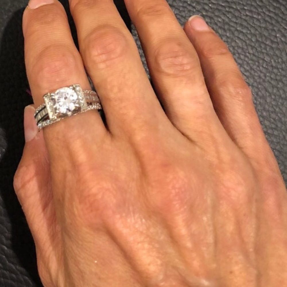 10K Gold Filled 3K Clear 5a CZ Ring size 8 1/4 - Picture 2 of 8